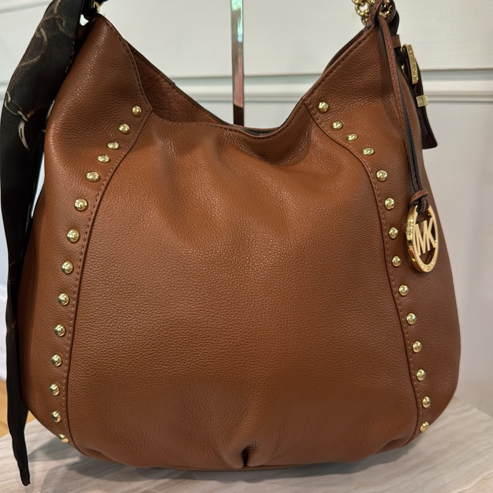 Michael Kors Bag  Brown Pebbled Leather Hobo Bag with Gold Studs and Gold Chain - Picture 4 of 17